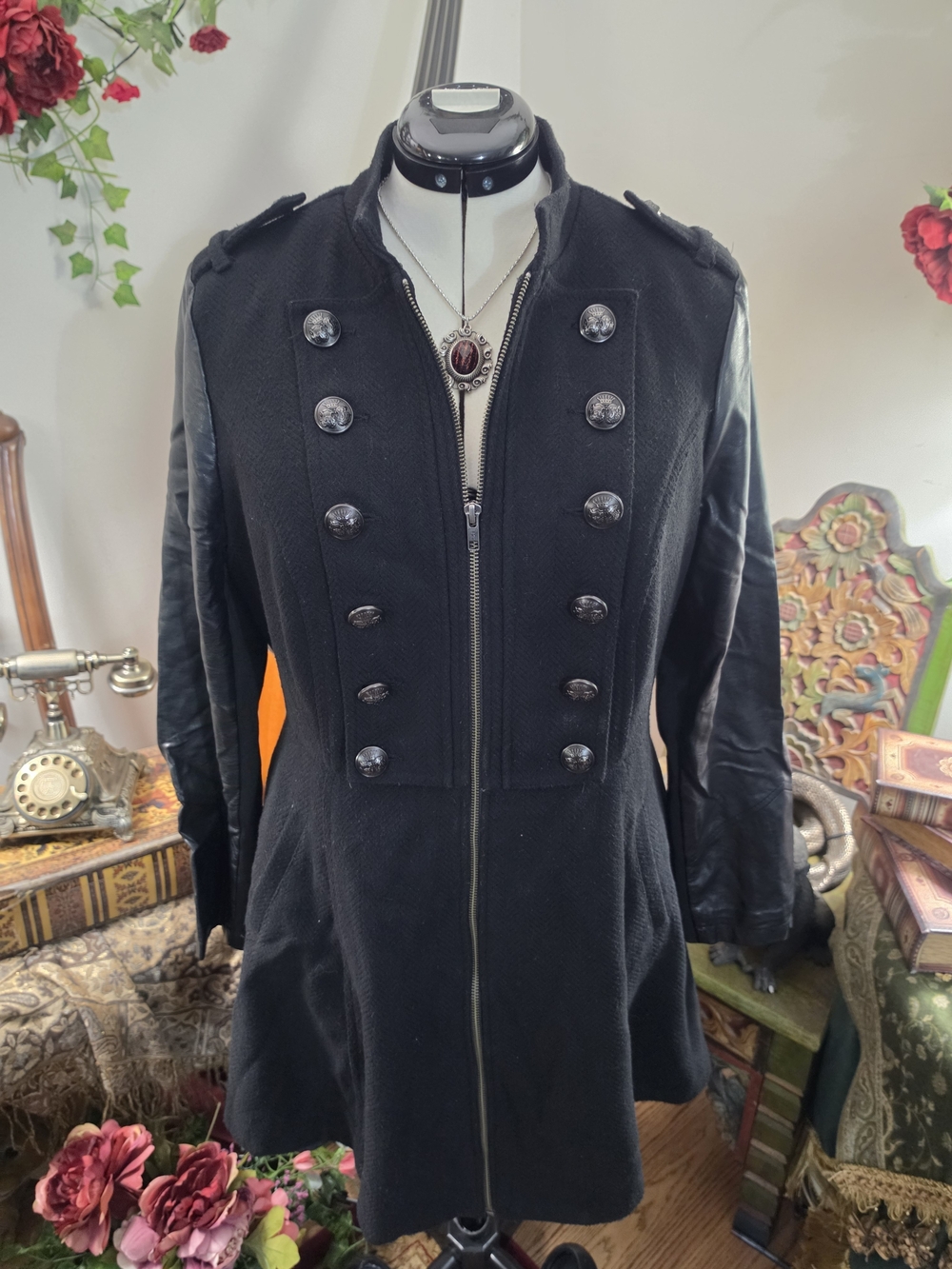 Women's Black Military-Style Trench Coat with Double-Breasted Buttons